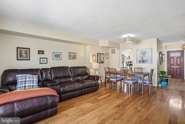 7745 TIVERTON DR, Springfield, VA 22152