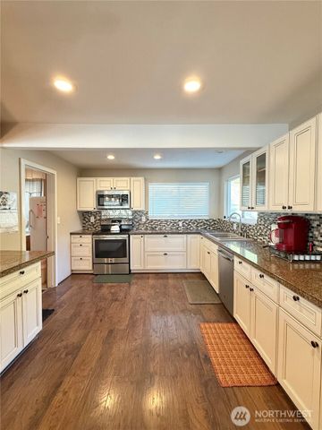 132 Montvu Drive, Omak, WA 98841