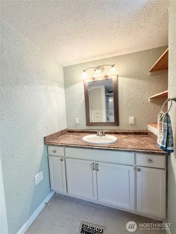 132 Montvu Drive, Omak, WA 98841