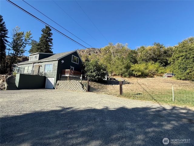 132 Montvu Drive, Omak, WA 98841
