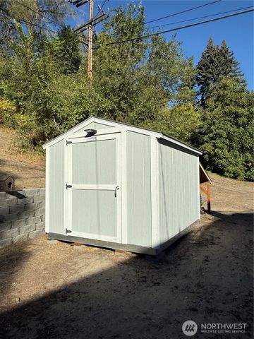 132 Montvu Drive, Omak, WA 98841