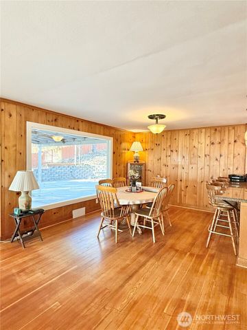 132 Montvu Drive, Omak, WA 98841