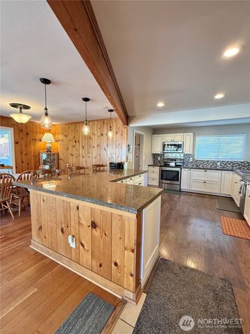 132 Montvu Drive, Omak, WA 98841