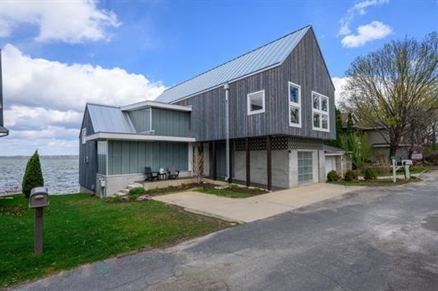 3196 Aalseth Lane, Stoughton, WI 53589