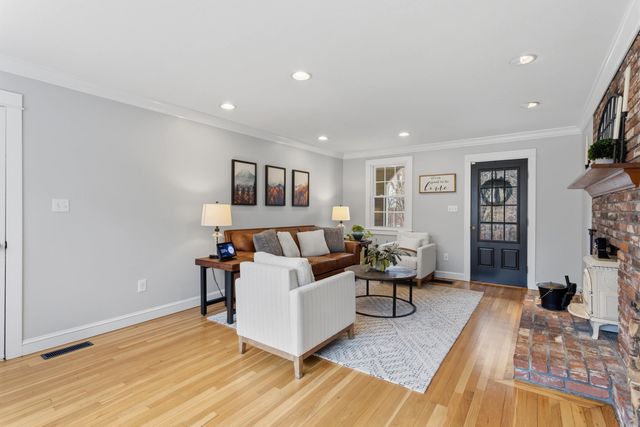 66 Horizon Drive, Bedford, NH 03110
