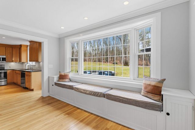 66 Horizon Drive, Bedford, NH 03110