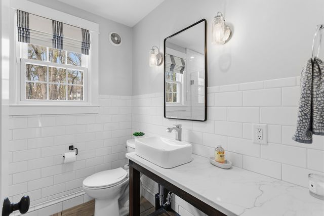 66 Horizon Drive, Bedford, NH 03110