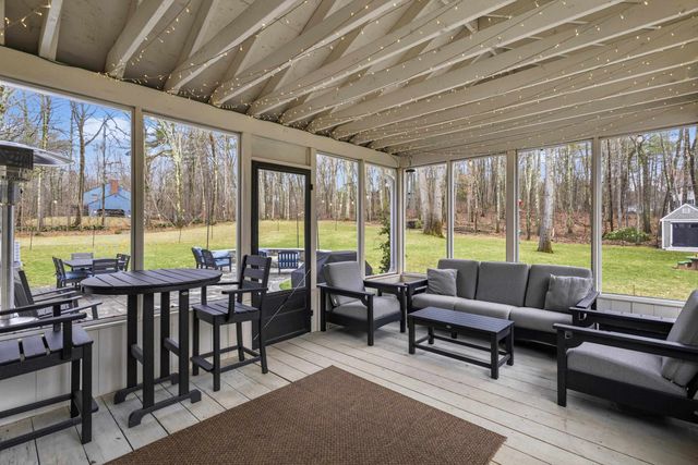 66 Horizon Drive, Bedford, NH 03110