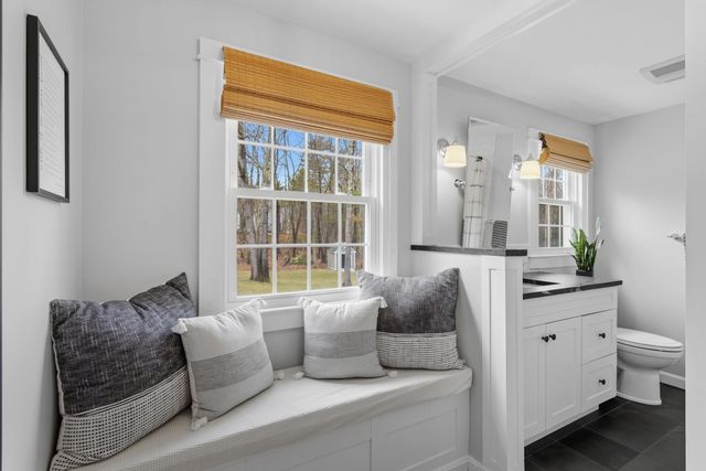 66 Horizon Drive, Bedford, NH 03110