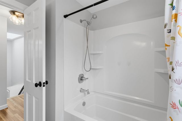 66 Horizon Drive, Bedford, NH 03110