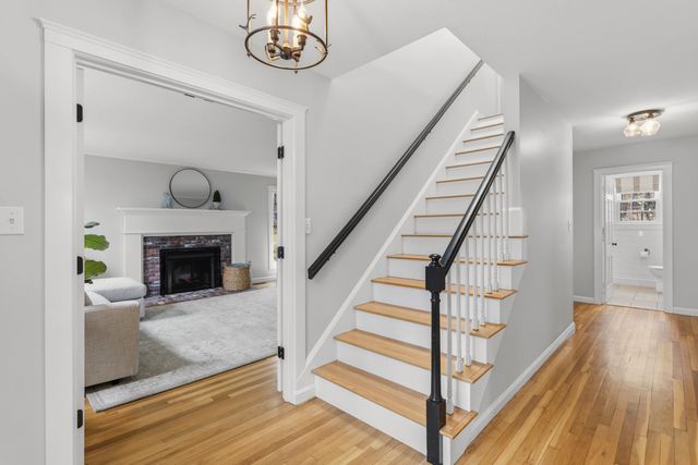 66 Horizon Drive, Bedford, NH 03110