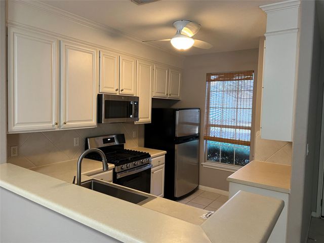 4620 W William Cannon DR 24, Austin, TX 78749