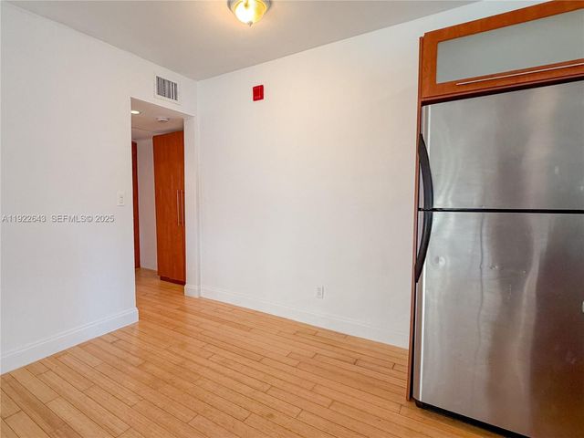 10101 W Bay Harbor Dr 5, Bay Harbor Islands, FL 33154