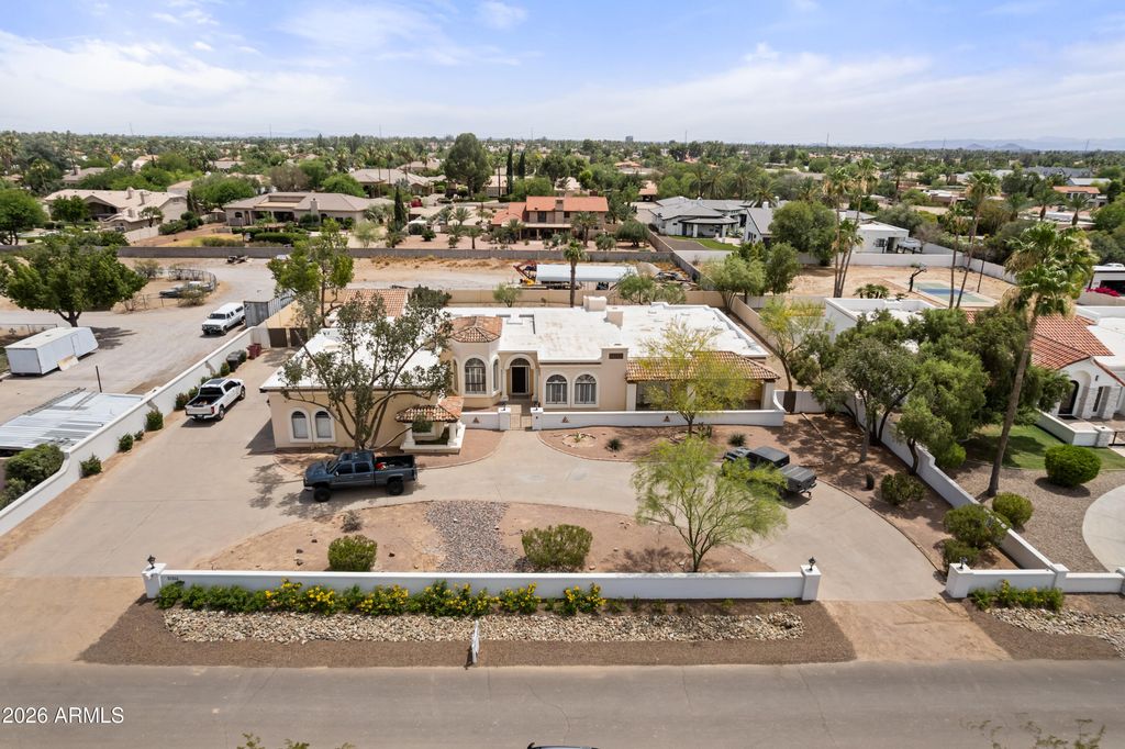 10141 E CHOLLA Street, Scottsdale, AZ 85260