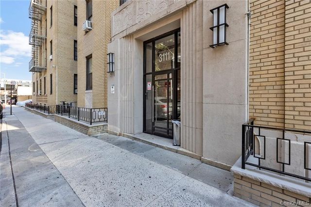 3111 Brighton 1st Place 6I, Brooklyn, NY 11235