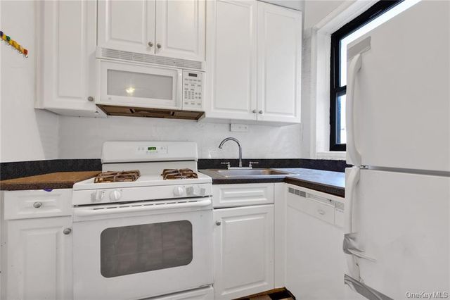 3111 Brighton 1st Place 6I, Brooklyn, NY 11235