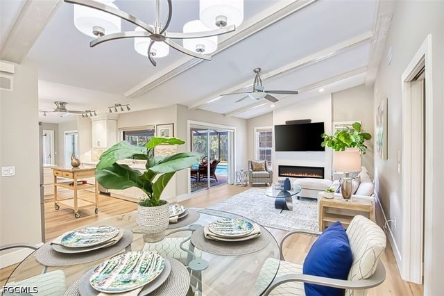 880 Deep Lagoon LN, Fort Myers, FL 33919