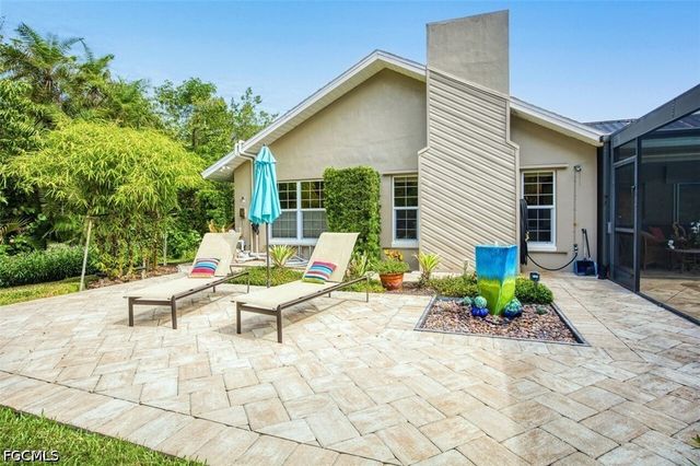880 Deep Lagoon LN, Fort Myers, FL 33919
