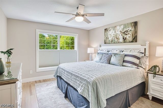 880 Deep Lagoon LN, Fort Myers, FL 33919