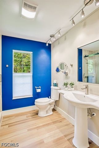 880 Deep Lagoon LN, Fort Myers, FL 33919
