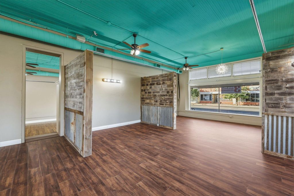 Image 10 of property listing at 318-322 N Chadbourne Street, San Angelo, TX 76903
