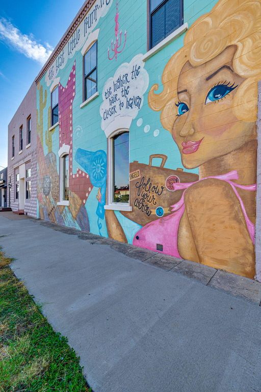 Image 28 of property listing at 318-322 N Chadbourne Street, San Angelo, TX 76903