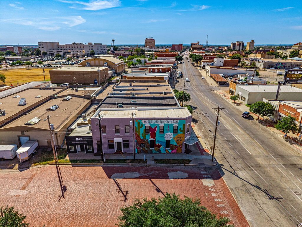 Image 46 of property listing at 318-322 N Chadbourne Street, San Angelo, TX 76903