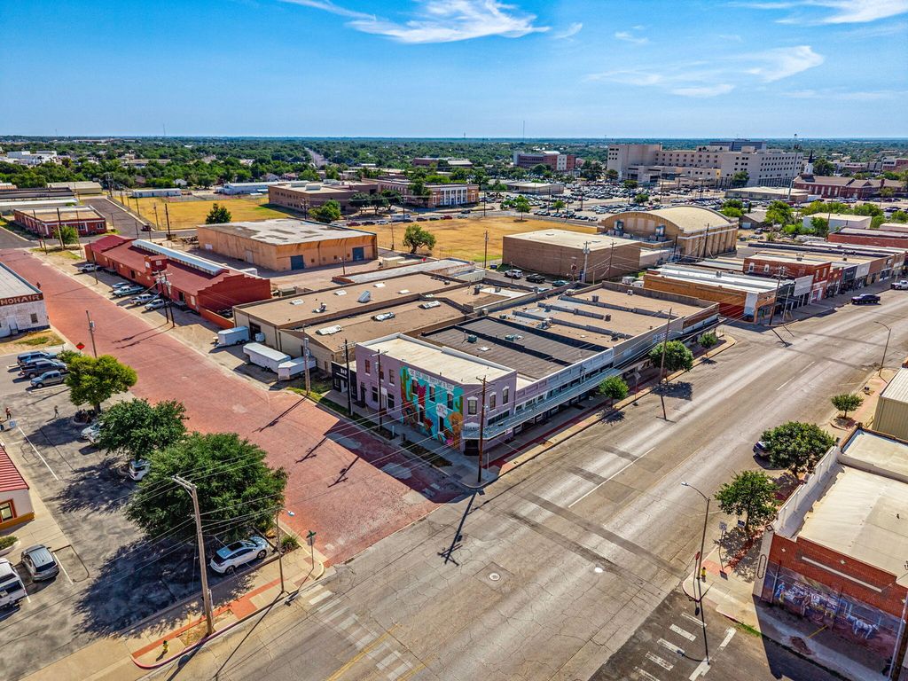 Image 47 of property listing at 318-322 N Chadbourne Street, San Angelo, TX 76903