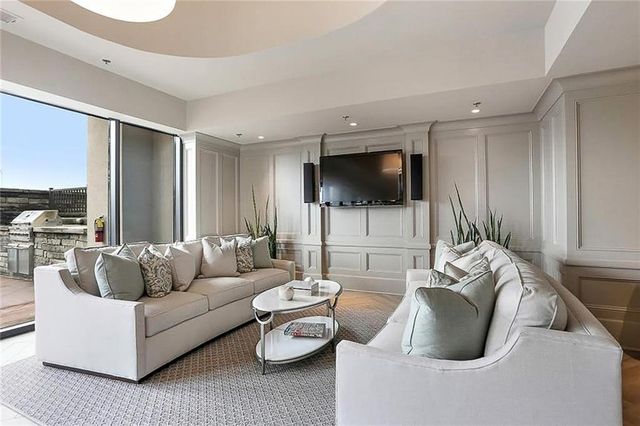 2255 Peachtree Road NE 522, Atlanta, GA 30309