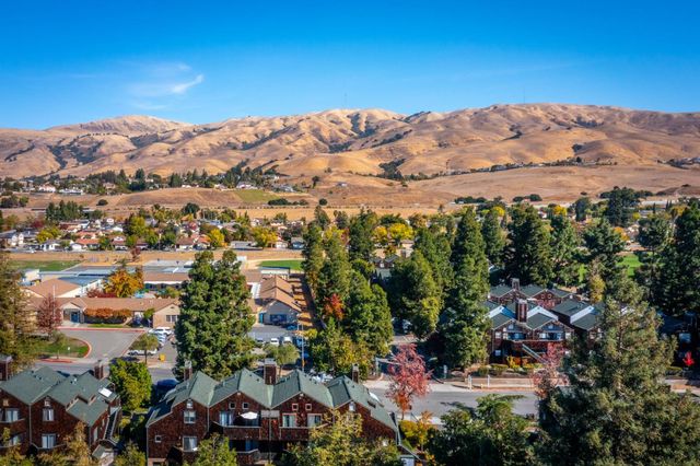 281 Hackamore Common, Fremont, CA 94539