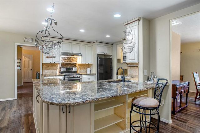 3107 Short Drive, Edmond, OK 73034