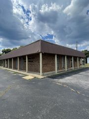 317 W Gaines St, W, Lawrenceburg, TN 38464