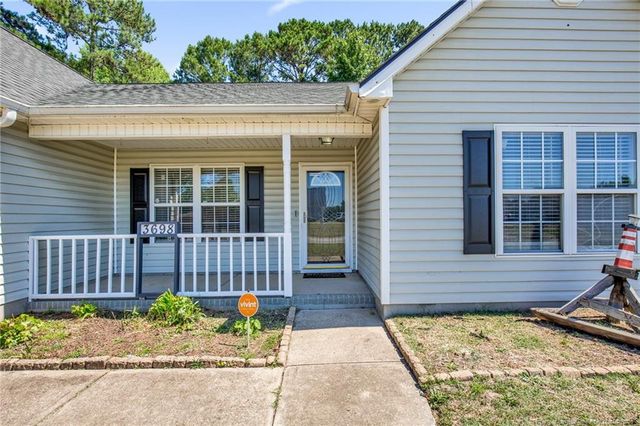 3698 Pioneer Drive, Hope Mills, NC 28348