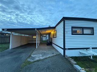 159 136th Street S #13, Tacoma, WA 98444