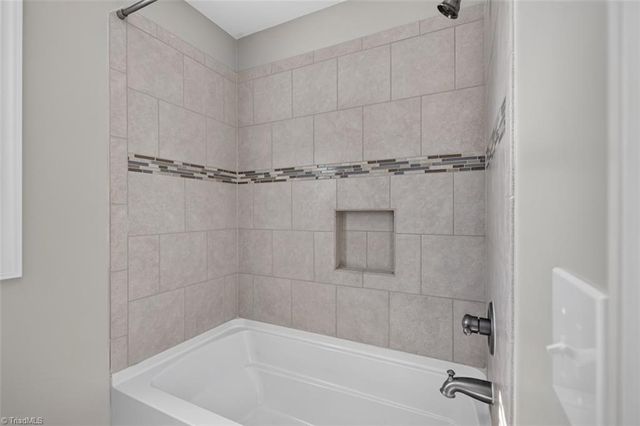 7807 Winterbourne Drive, Summerfield, NC 27358
