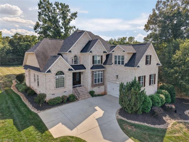 7807 Winterbourne Drive, Summerfield, NC 27358