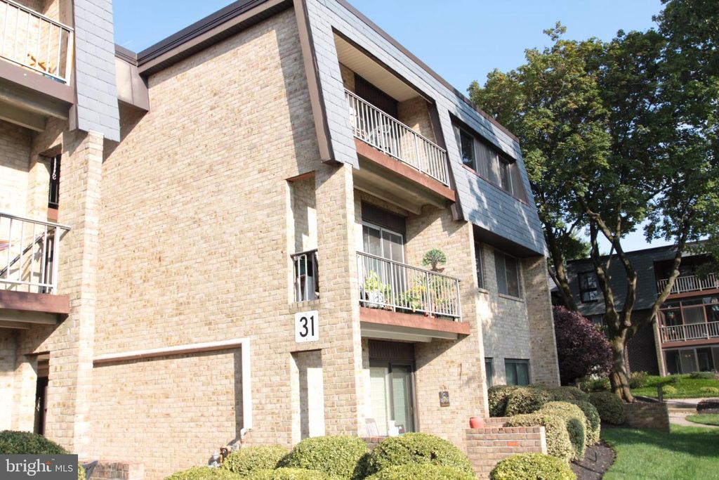 31 STONEHENGE CIR, Pikesville, MD 21208