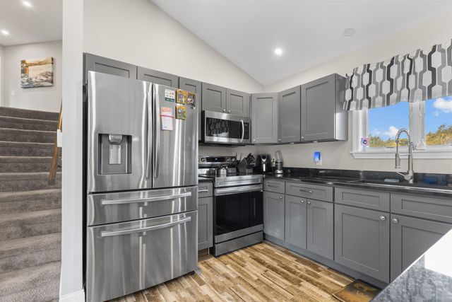 10 Harvest Court, Littleton, NH 03561