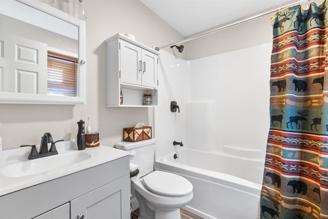 10 Harvest Court, Littleton, NH 03561