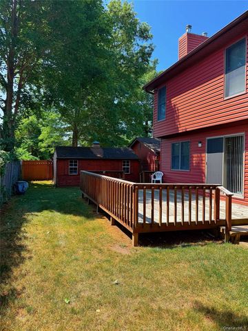 6 Jamor Court, Nesconset, NY 11767