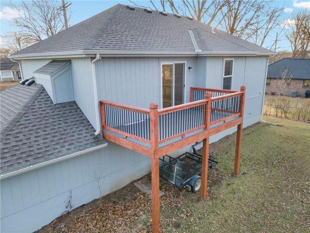 2312 NE 72ND Street, Kansas City, MO 64118