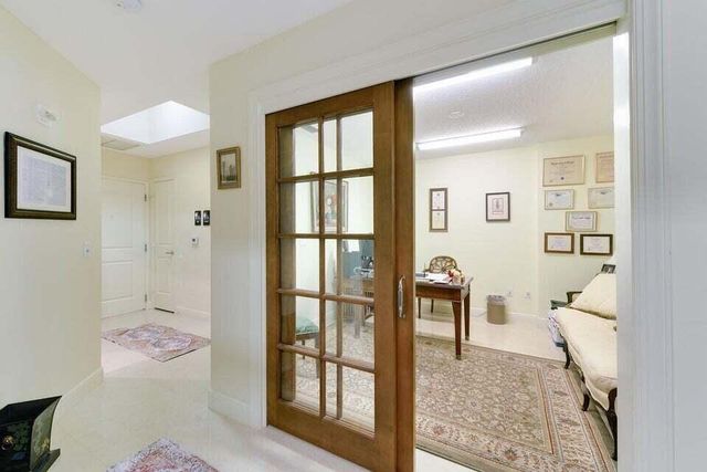 701 S Olive Avenue 117, West Palm Beach, FL 33401