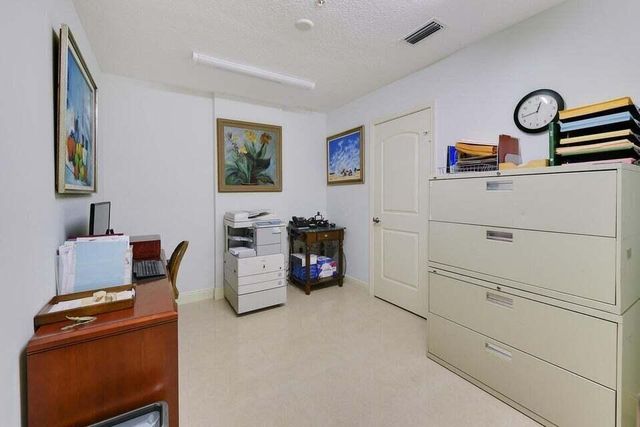 701 S Olive Avenue 117, West Palm Beach, FL 33401