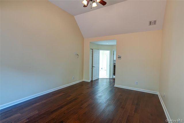 52 Admirals Drive E, Bay Shore, NY 11706