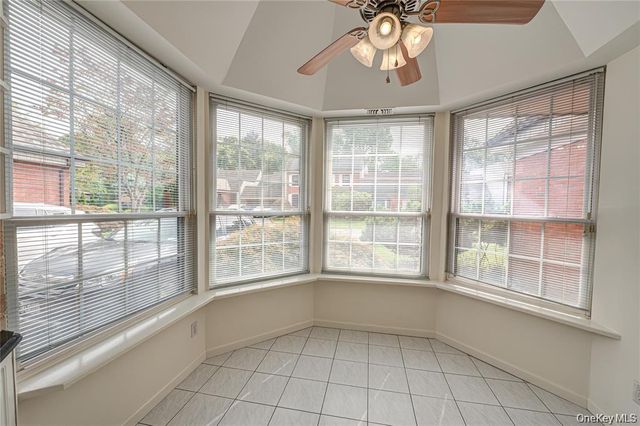 52 Admirals Drive E, Bay Shore, NY 11706