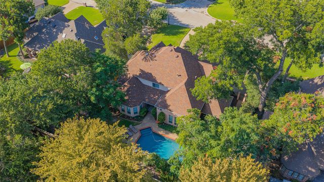 4212 Riverhollow Drive, Fort Worth, TX 76116