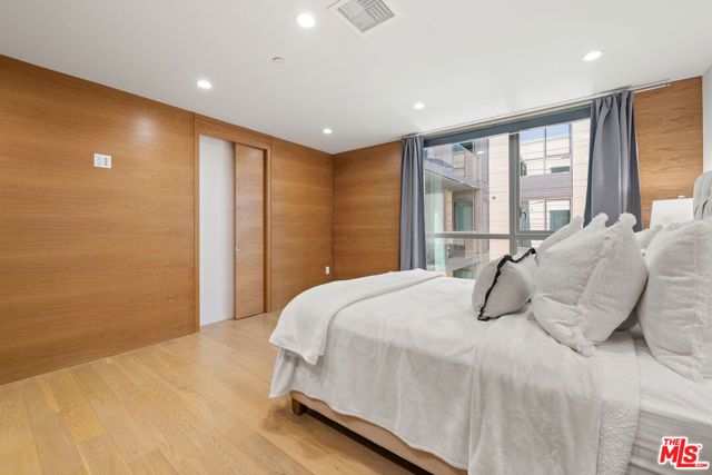 1755 Ocean Avenue 811, Santa Monica, CA 90401