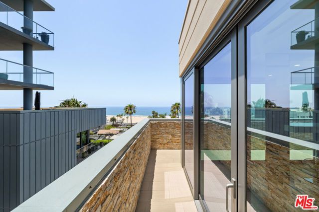1755 Ocean Avenue 811, Santa Monica, CA 90401