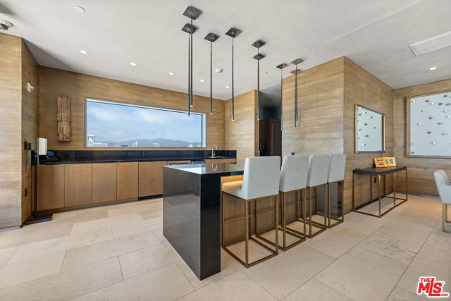 1755 Ocean Avenue 811, Santa Monica, CA 90401