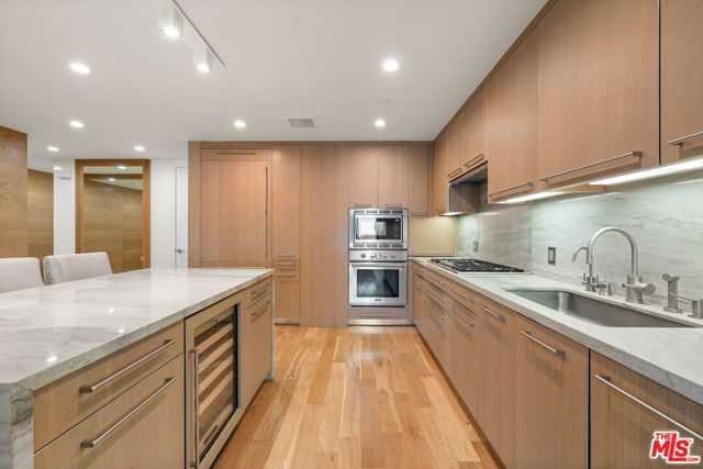 1755 Ocean Avenue 811, Santa Monica, CA 90401